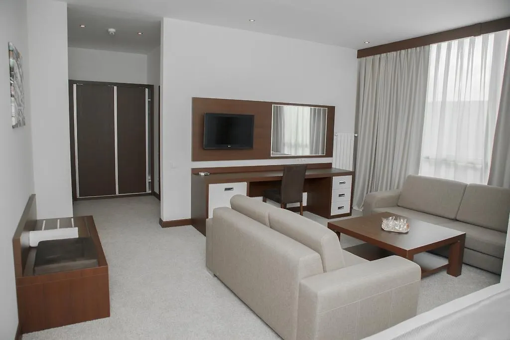 Black Mount Hotel Baku 4*,